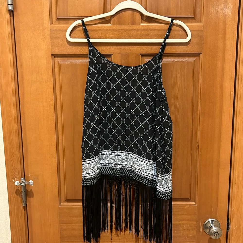 Torrid Geo Print Fringe Tank Top Blouse Black White, size 0